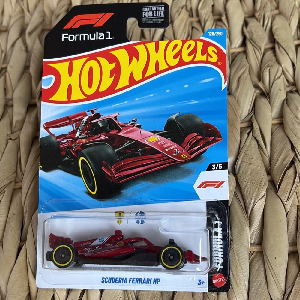Hot Wheels Scuderia Ferrari HP Red Formula 1 Race Car F1 Hotwheels Formula1 🆕